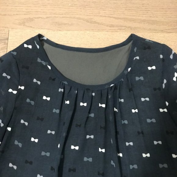 Blouse - Picture 2 of 2